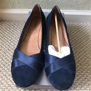 Vionic Maria suede ballerina